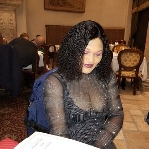 Meet your Posher, Stacey